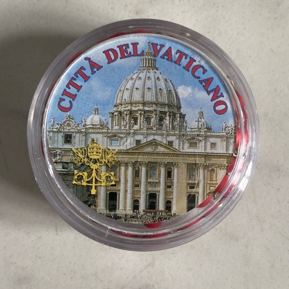 Rosary Beads Red Wood Blessed at the Vatican NIB - Picture 4 of 6